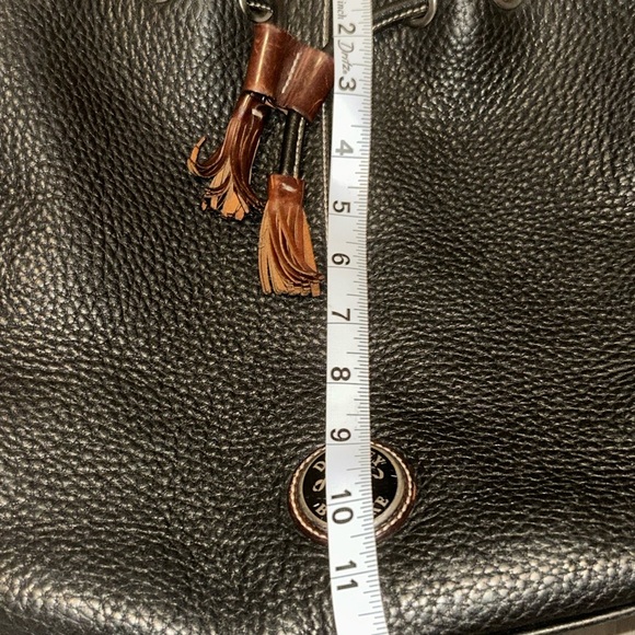 Dooney & Bourke Black and Brown Hobo shoulder bucket bag - Picture 7 of 13